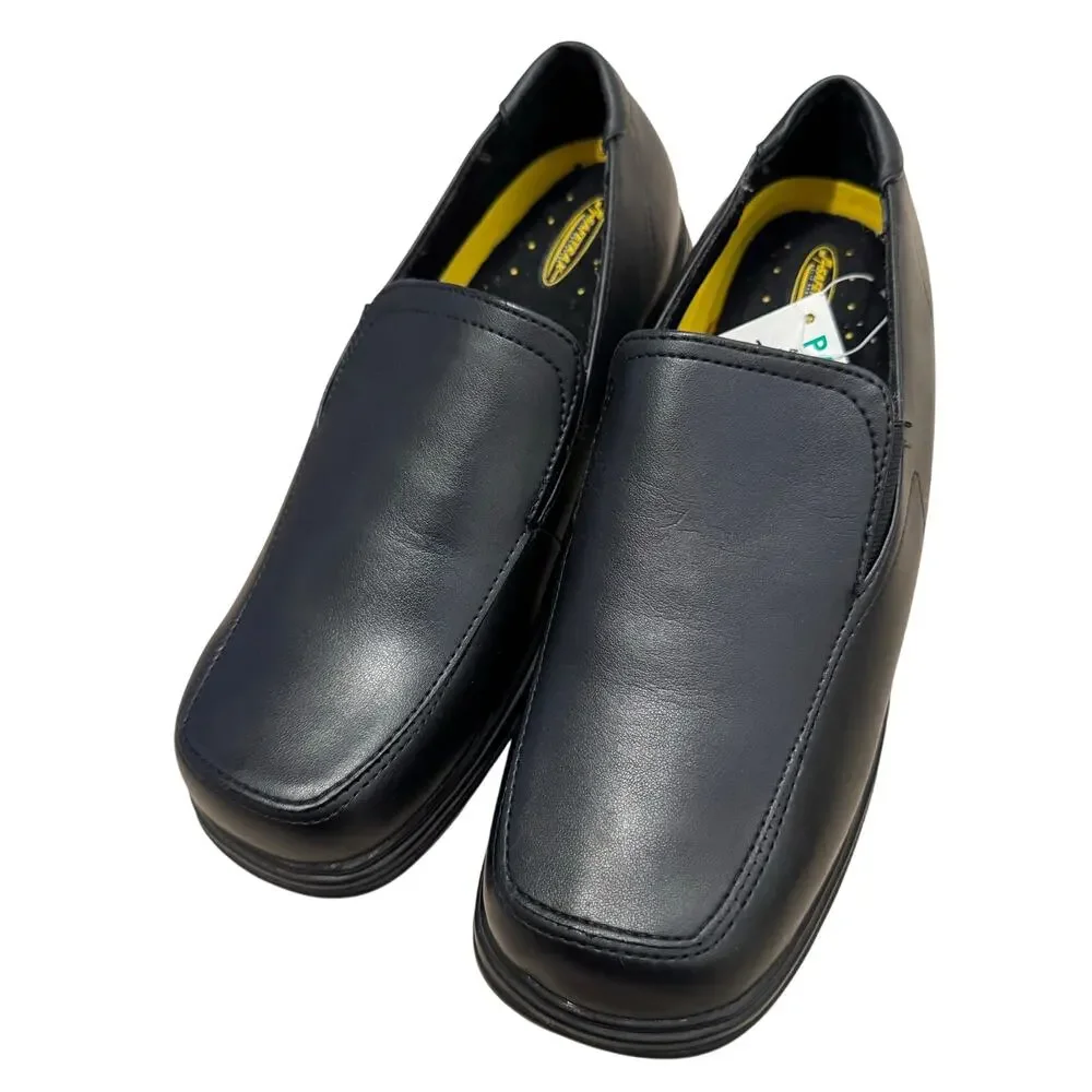 NWT Safetrax Black‎ Leather Slip Resistant Women’s Work Shoes 7.5 Slip-On #65125